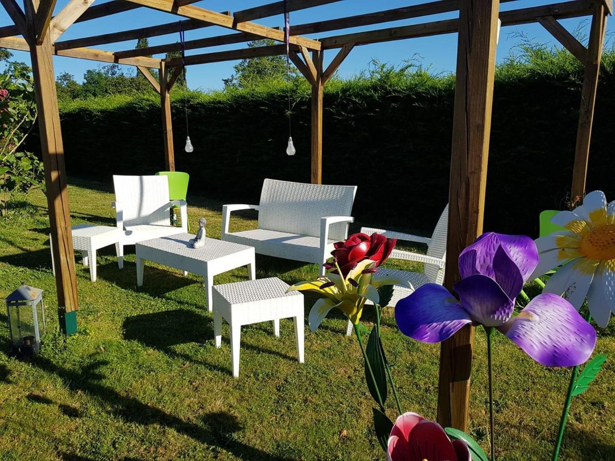 Bed and Breakfast Chez Val Et Fred 85 Les Essarts  Экстерьер фото
