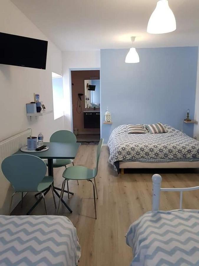 Bed and Breakfast Chez Val Et Fred 85 Les Essarts  Экстерьер фото
